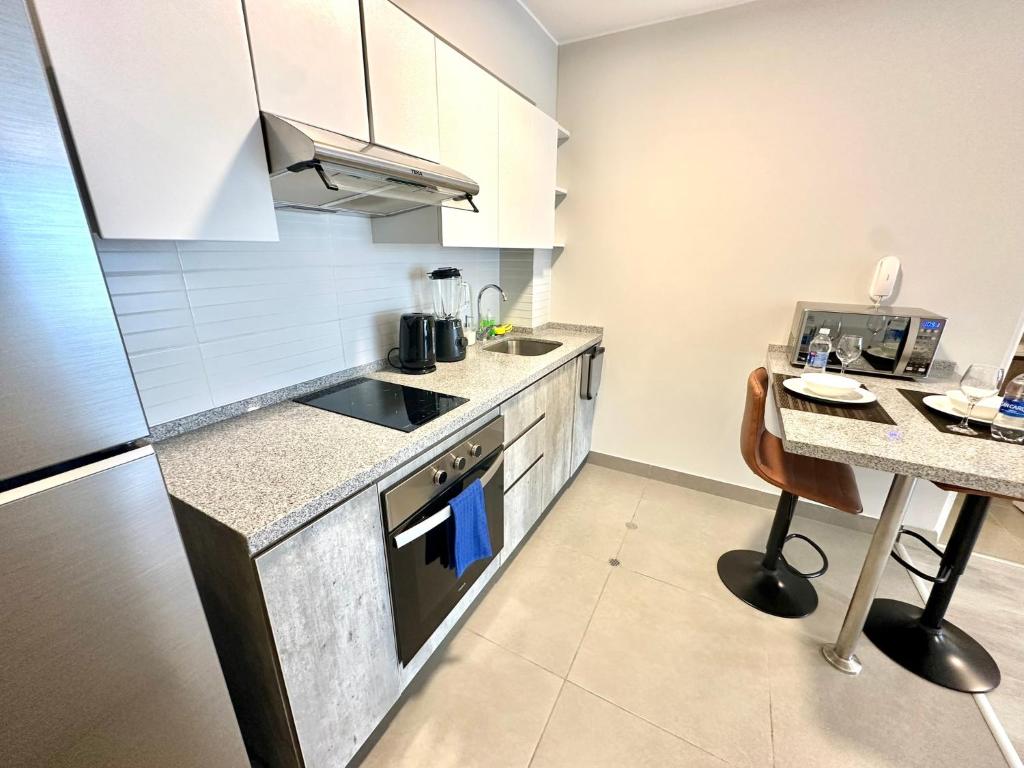 Acogedor Loft 1BR en J Prado Límite San Isidro - 4