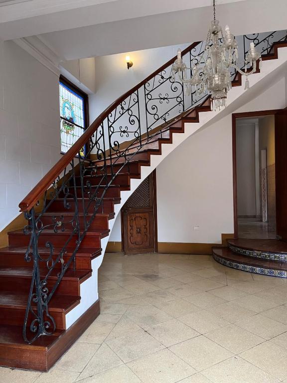 Elegant and quiet Miraflorina mansion - 5