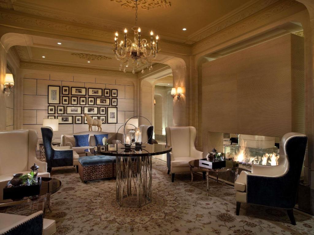 Bar/lounge