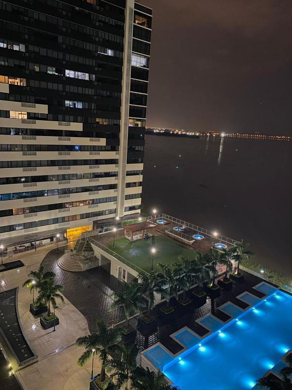 Departamento Privado frente al río - Puerto Santa Ana - 4