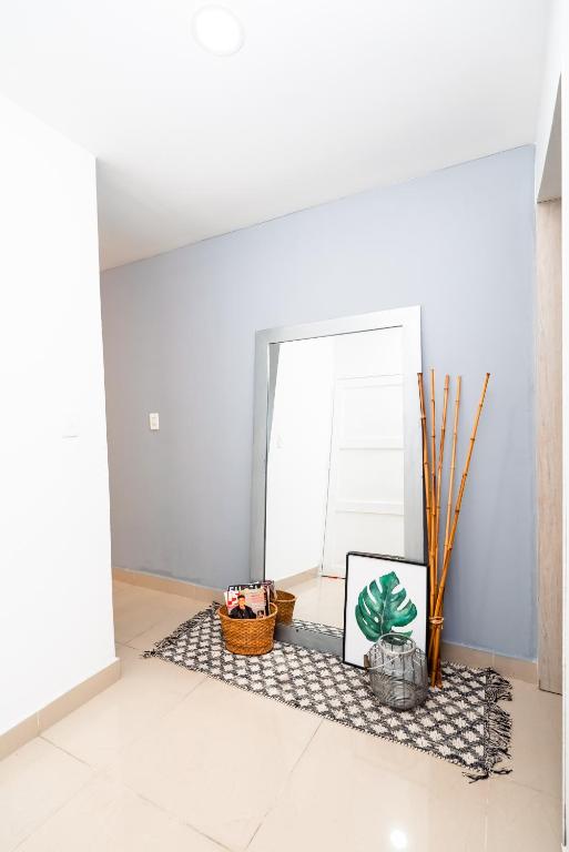 Ideal Home - 2