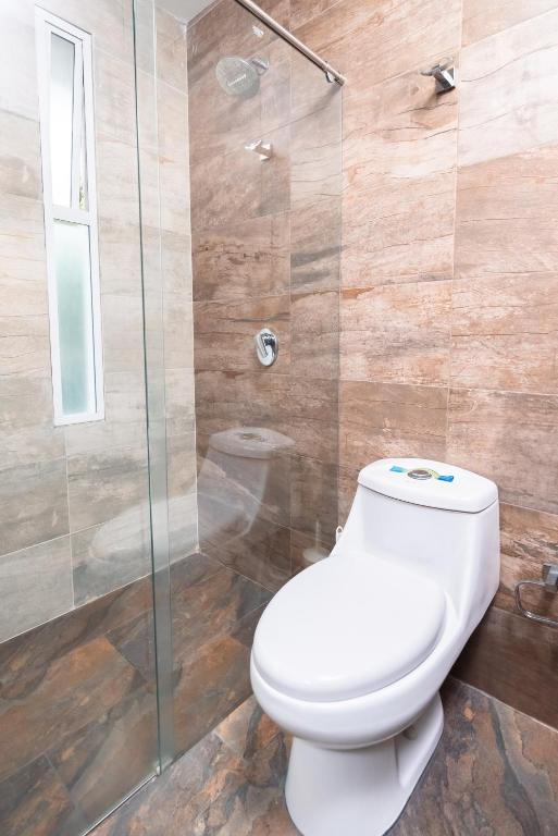 Ideal Home - 3