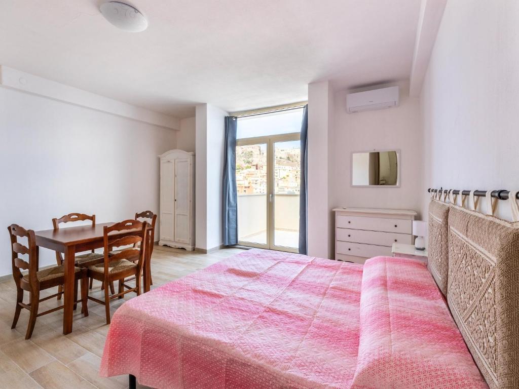 Apartment with sea view and terrace - 1