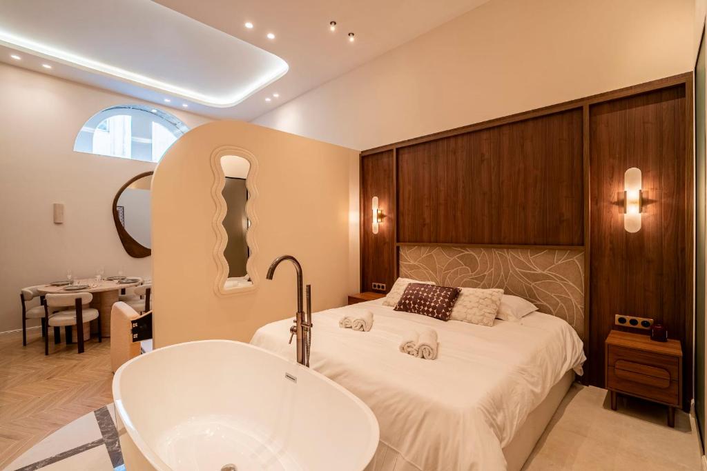Luxury apartment in the heart of Bordeaux - 1