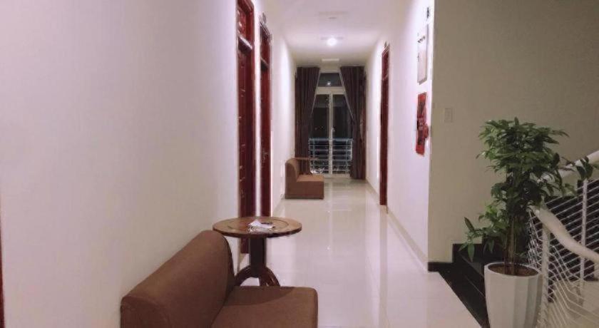 LUCKY STAR HOTEL