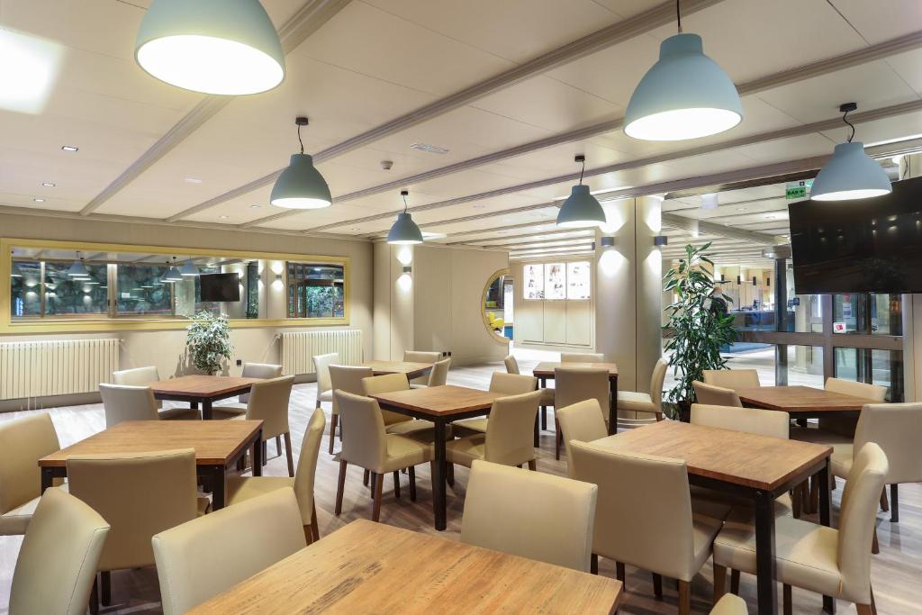 Bar/lounge