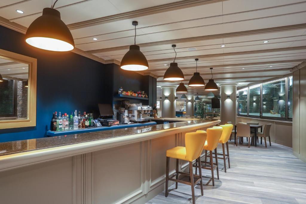 Bar/lounge