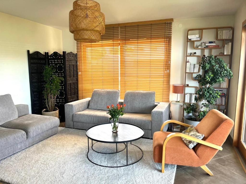 Bel appartement, lumineux et calme, terrasse, vue lac et montagne - 5 mn Evian - 3