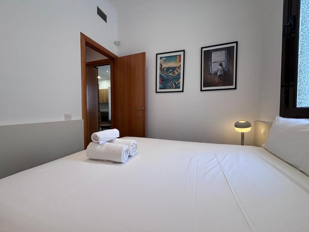 Private Terrace House near Camp Nou - 4