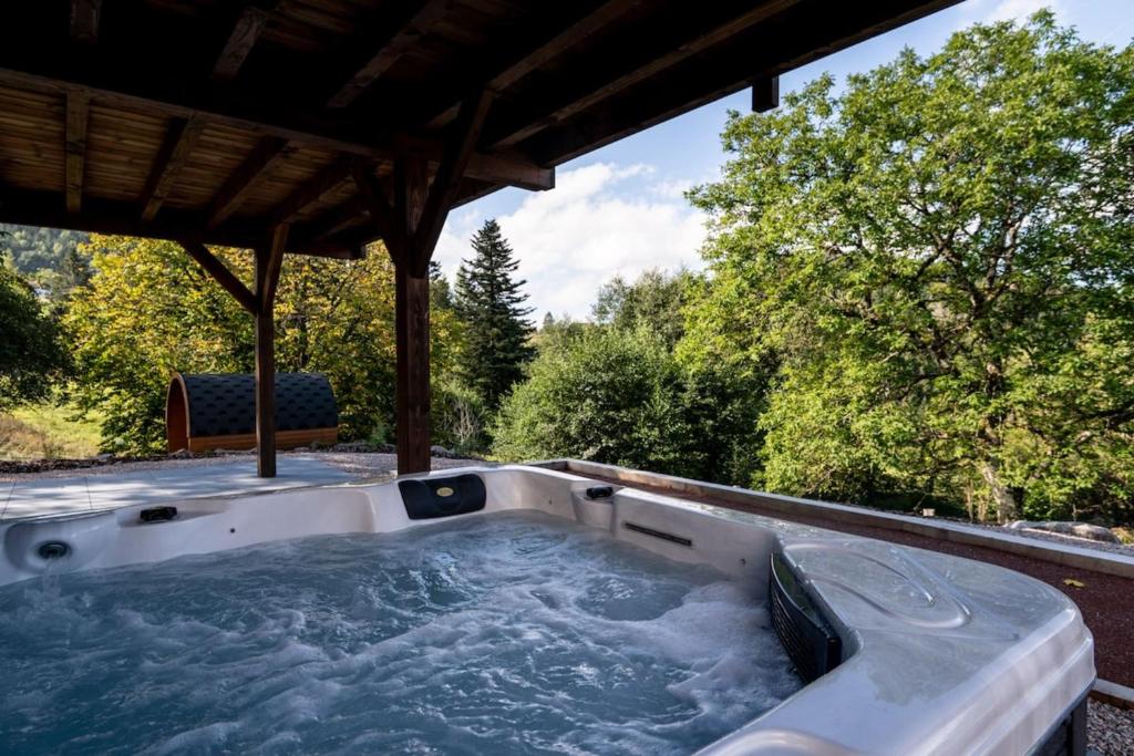 Chalet LAC - 8 Pers - Jacuzzi - Sauna - pétanque - 2