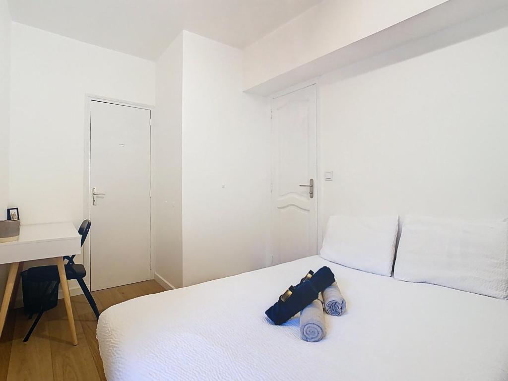 Le Catalan, centre ville, 4 personnes, 2 chambres, charme - 3