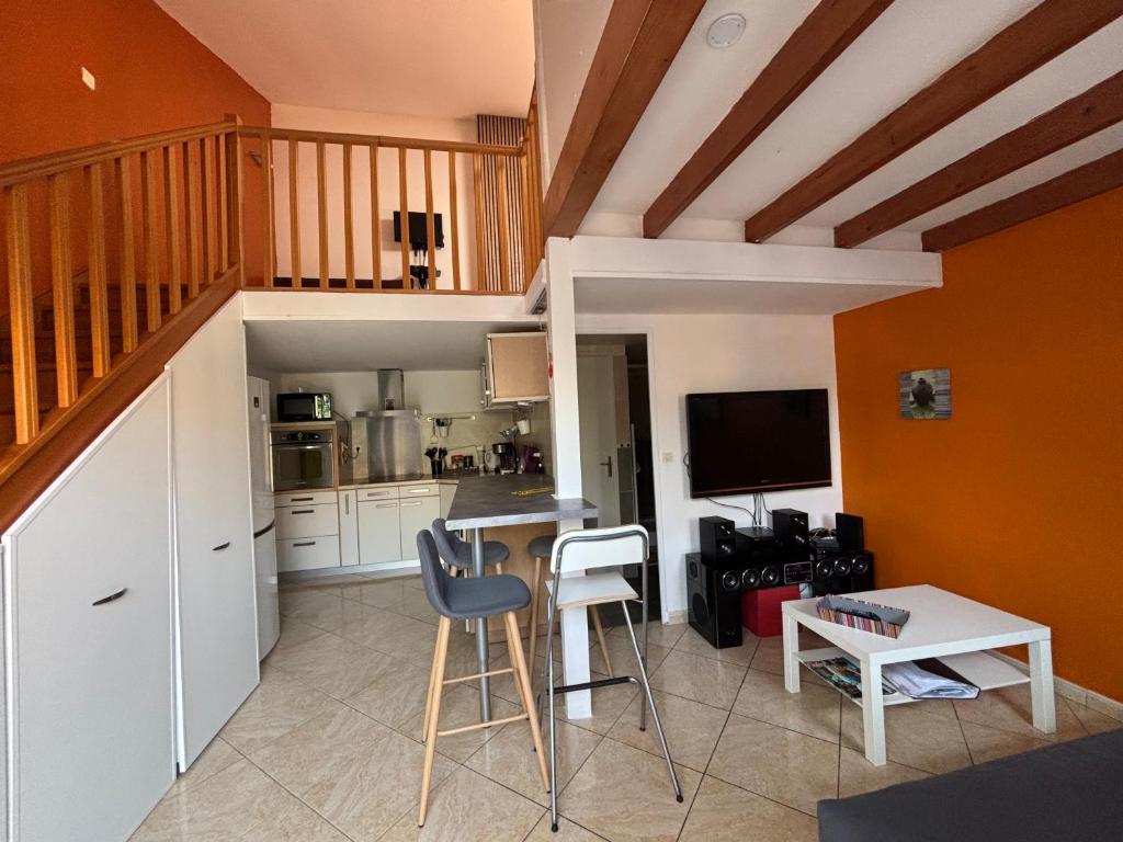 Janislove34 Maison 1 Chambre avec accès piscine dans résidence à Palavas les flots - 5
