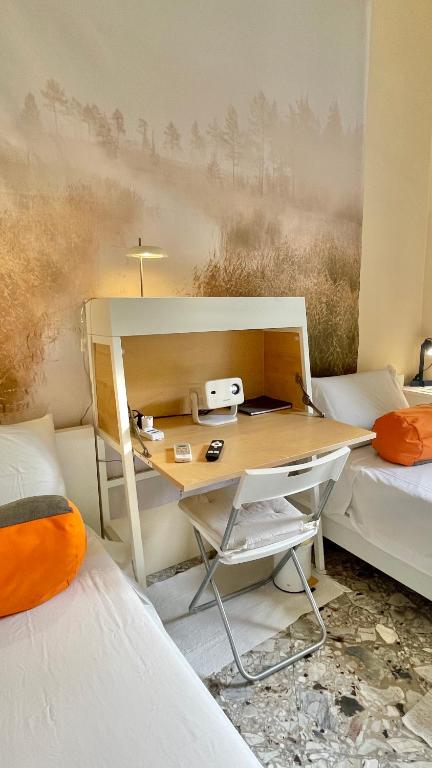 Three Rooms - 3