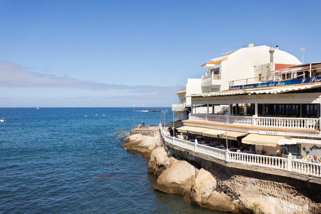 Luxury Penthouse with Sea Views and Terrace La Caleta - 5