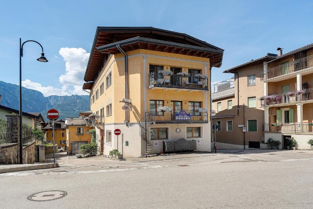 Alla Loggia dell'Imperatore - 1