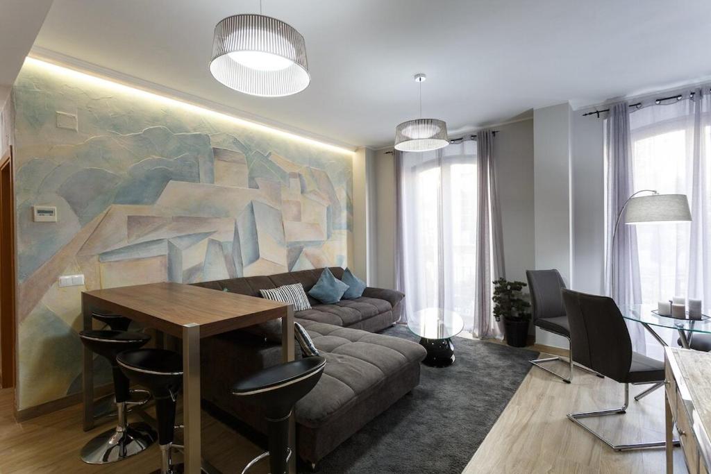 Picasso-Style Apartament - 1