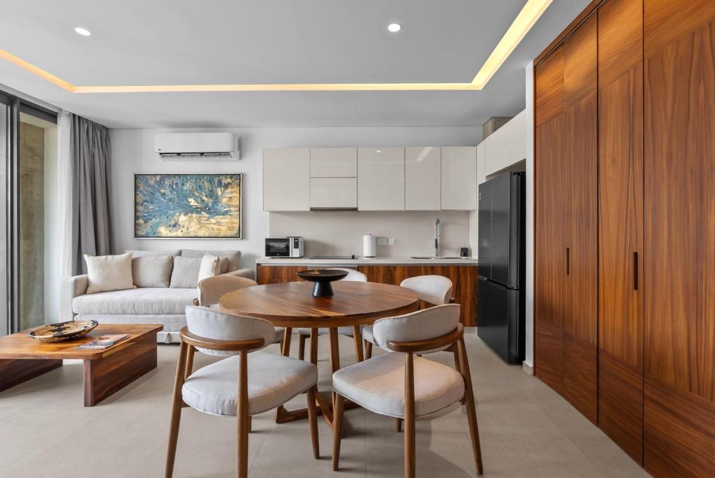 Cozy Modern Condo with Scenic Balcony Views - 3