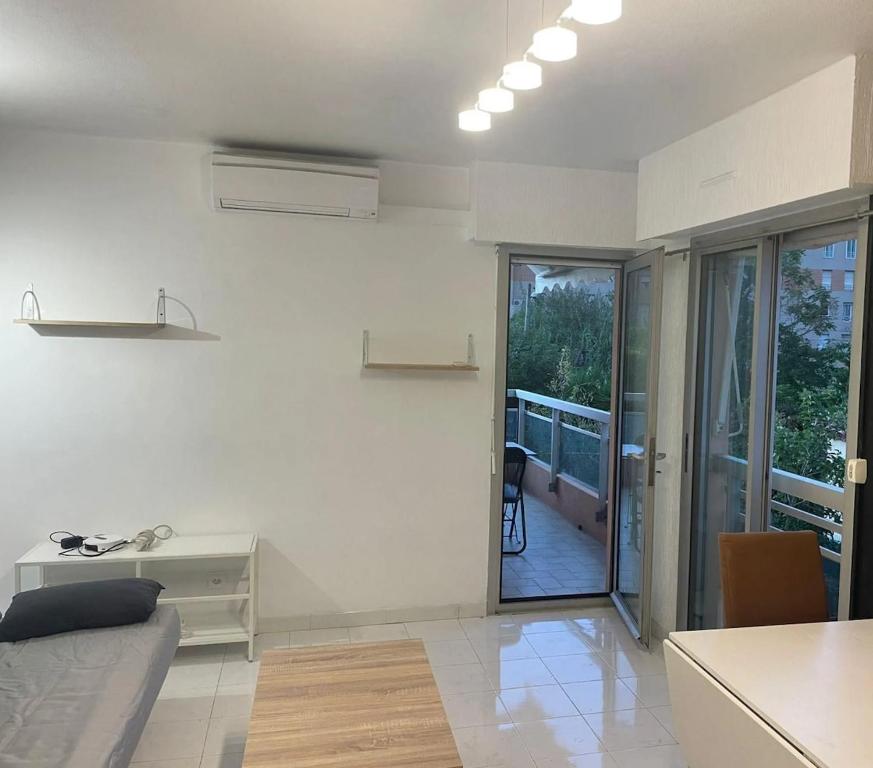 Studio Golfe-Juan - 4