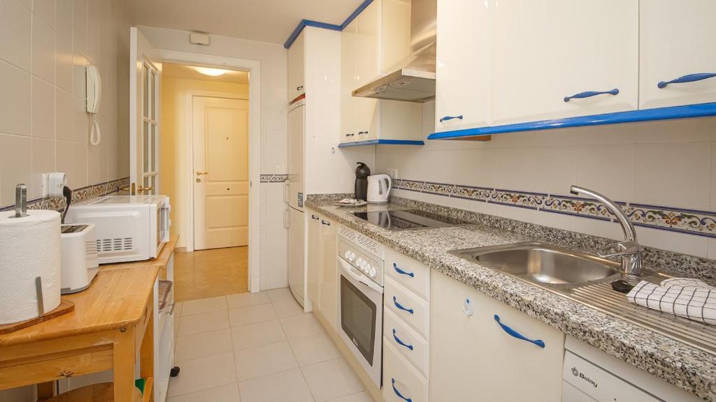 Marina Real 312 - 4