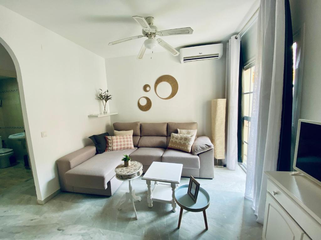Apartamento céntrico junto al mar con parking - 1