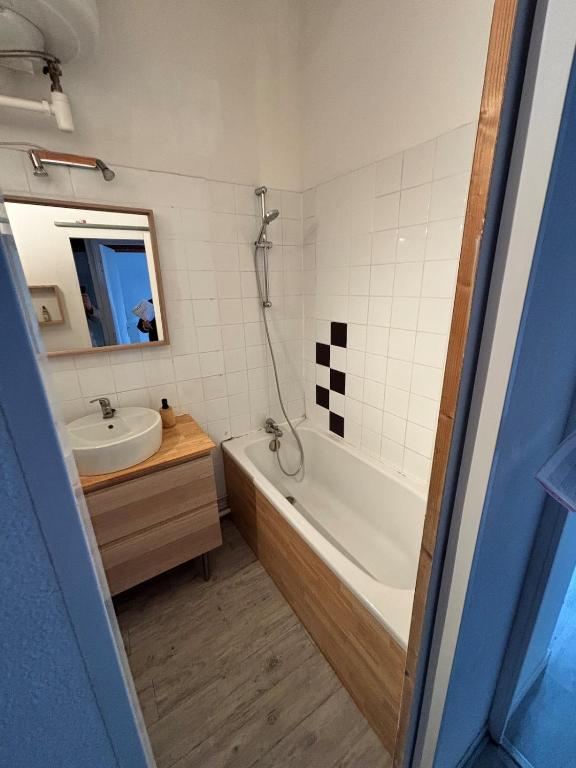 Lune de Sel, Maison 6p au cœur d'Aigues Mortes - 3
