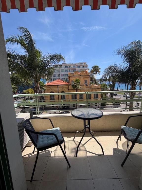 Grand Appartement Promenade des anglais vue Mer - Quartier Magnan - 3