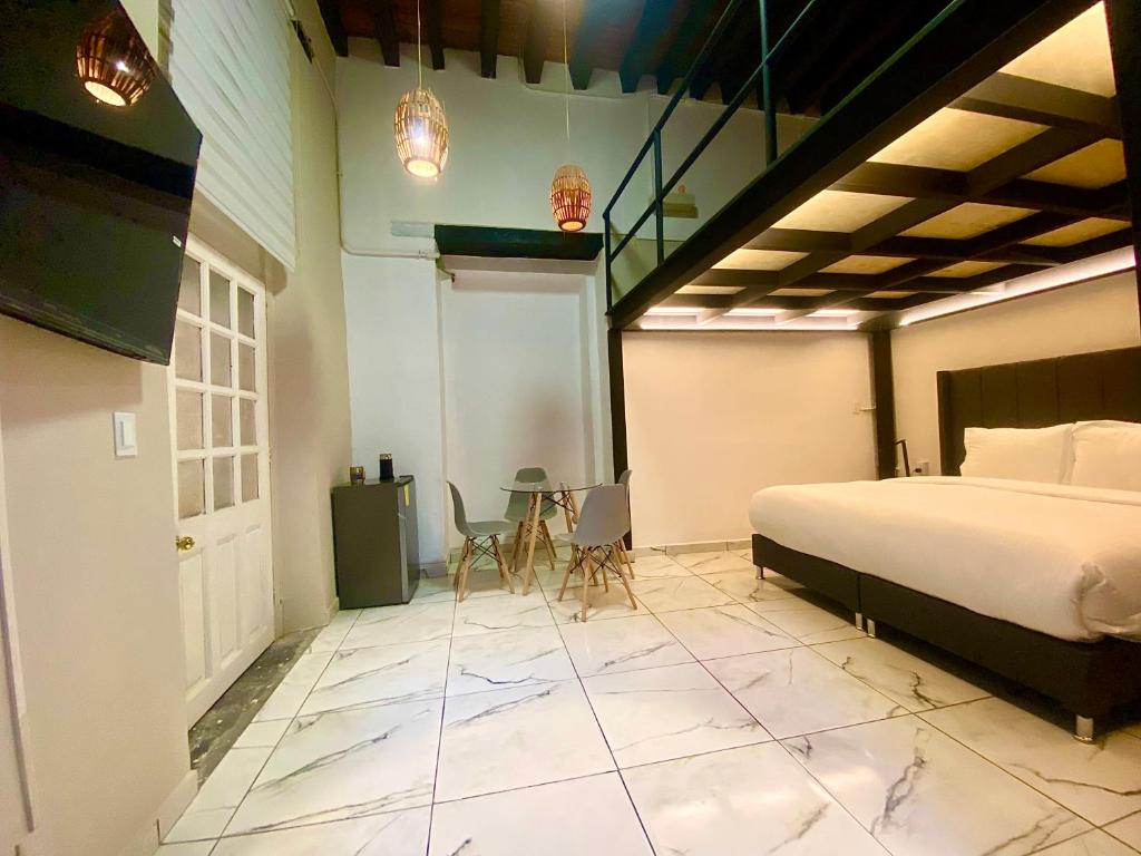 Casa Regina CDMX - 3