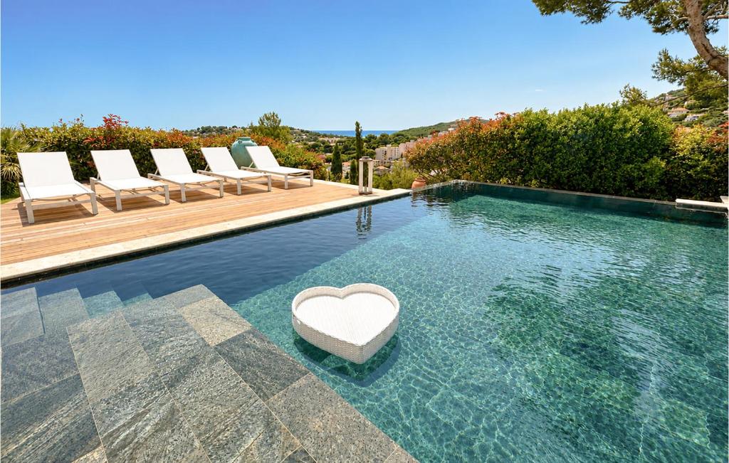 Cozy Home In Cavalaire- Sur- Mer - 3
