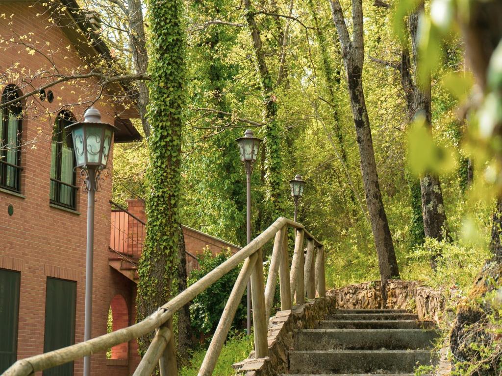 Bright Holiday Home in Umbria with Pool - 4