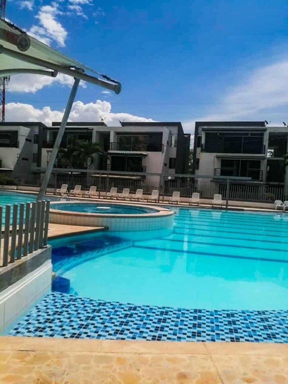 Confortable apartamento con piscina - 5