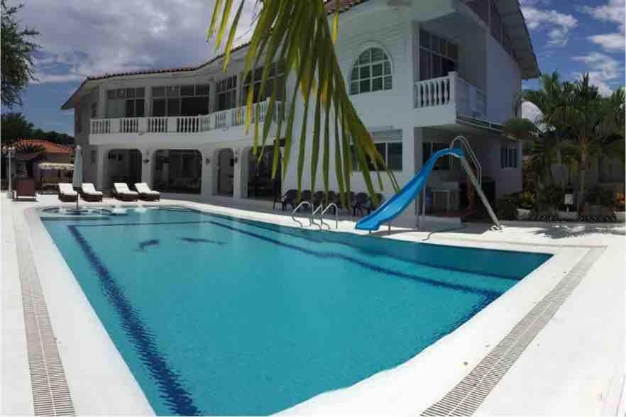 Espectacular Casa de Descanso con piscina y jacuzzi privado - 1