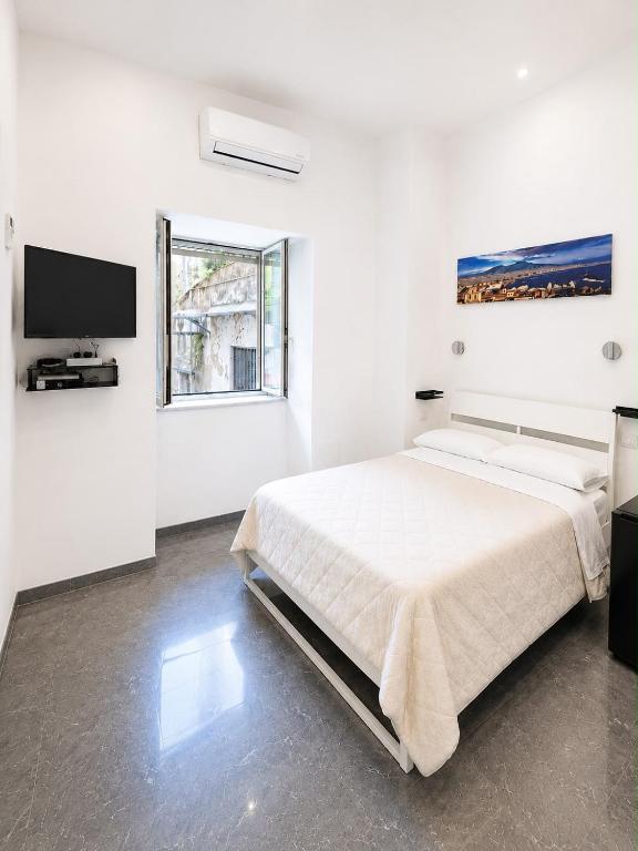 Cristina House 5 Min from Naples Old Town & Train Station WIFI 5 Star - 1