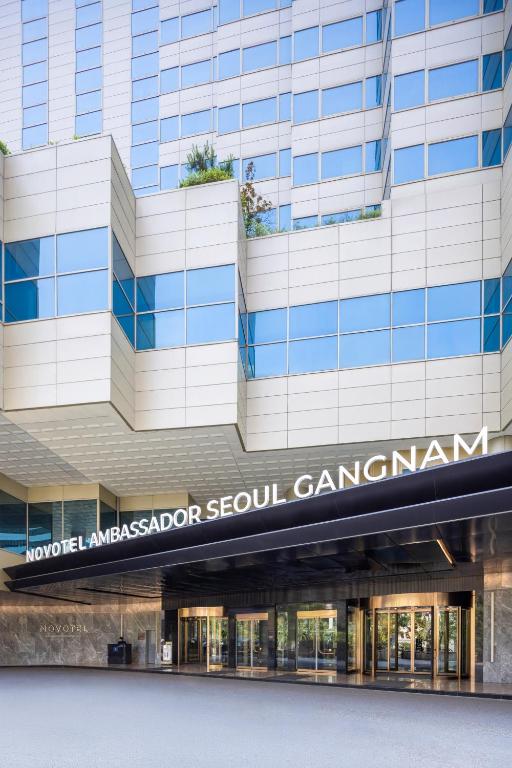 Ngoại cảnh khách sạn