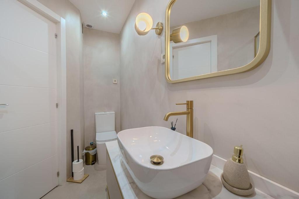 Apartamento moderno céntrico con AC y Luz natural - 4