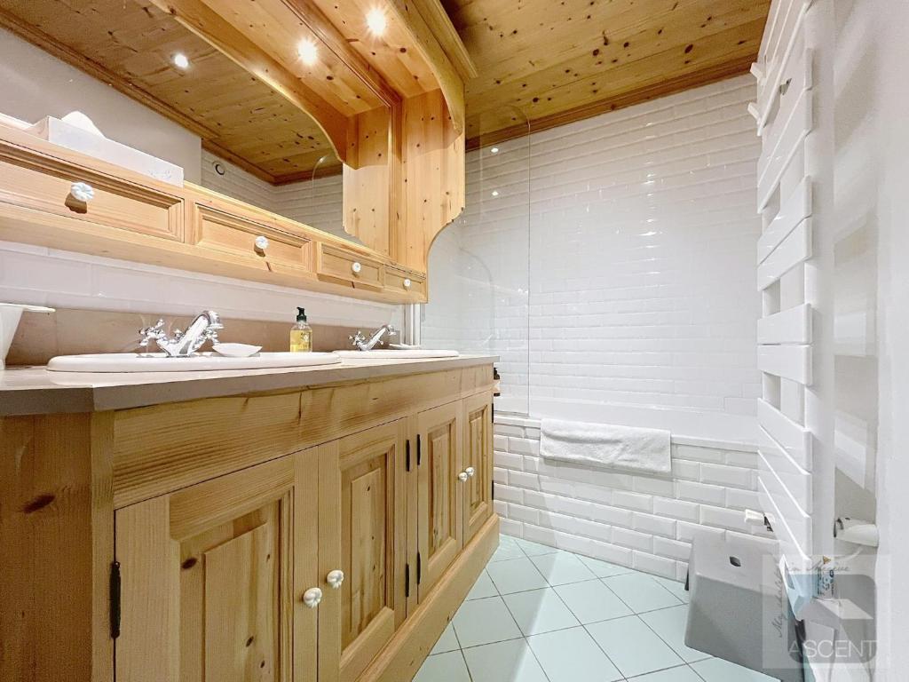 Le Saint-Amour - By Care Concierge - 3