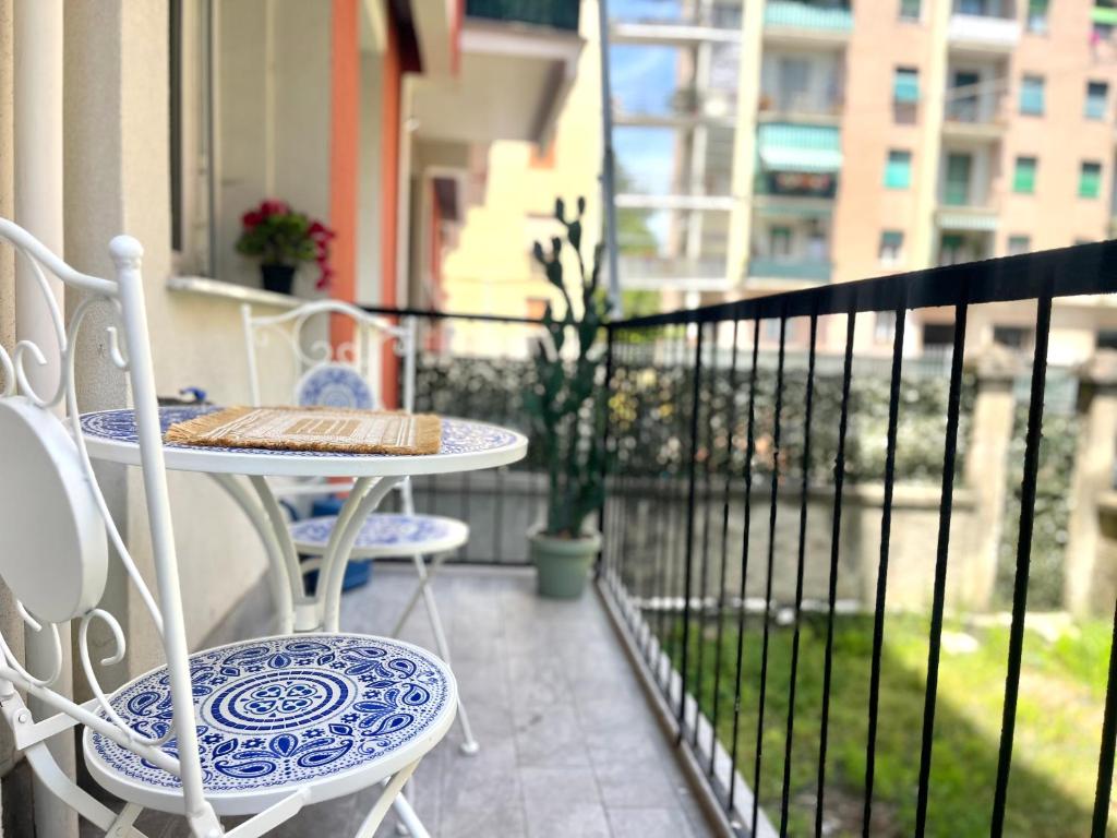 Donna Acciuga - 4