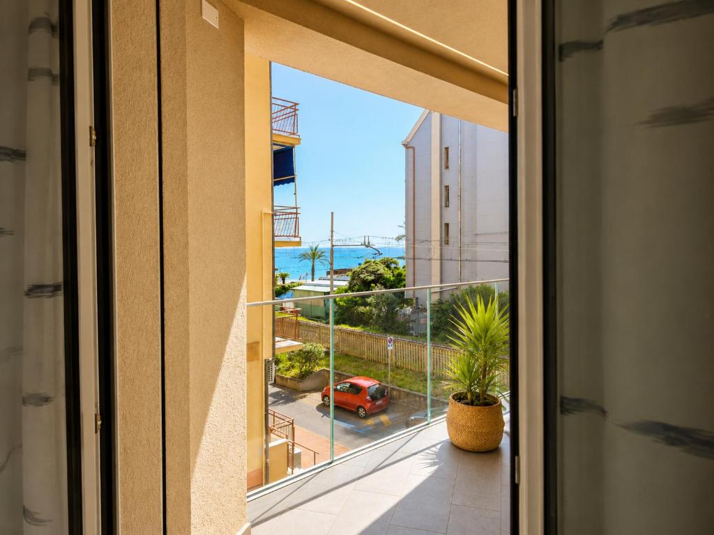 Mediterranea, davanti al Mare con parcheggio privato - 3