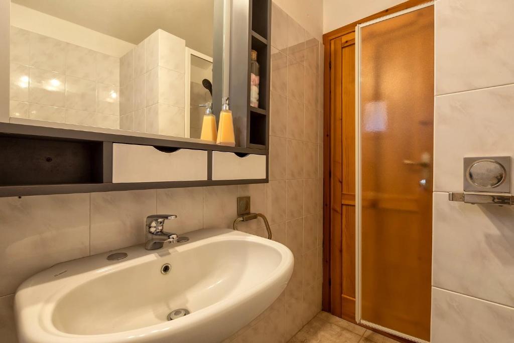 Villa Joie de Vivre Vista mare con piscina a sfioro per 6 persone - 5