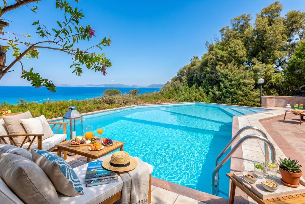 Villa Joie de Vivre Vista mare con piscina a sfioro per 6 persone - 1