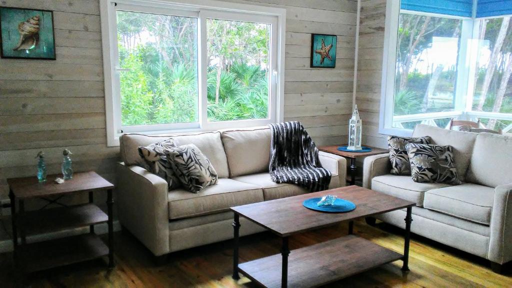 Serenity Beach Cottages photo