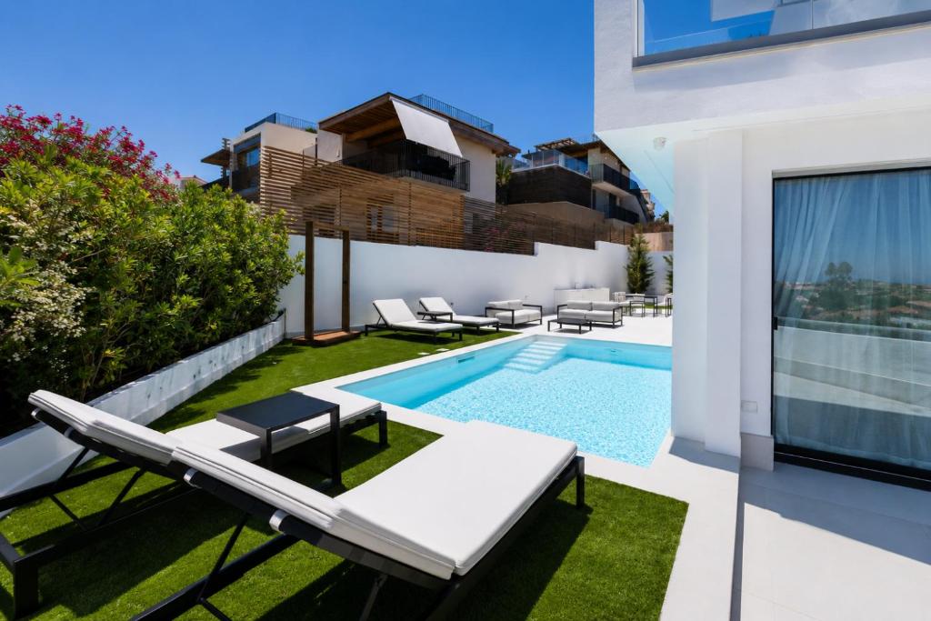 Villa Aramis - 3BR with Pool, Roof-top Terrace & Sea View, Golfo Aranci Sardinia - 1