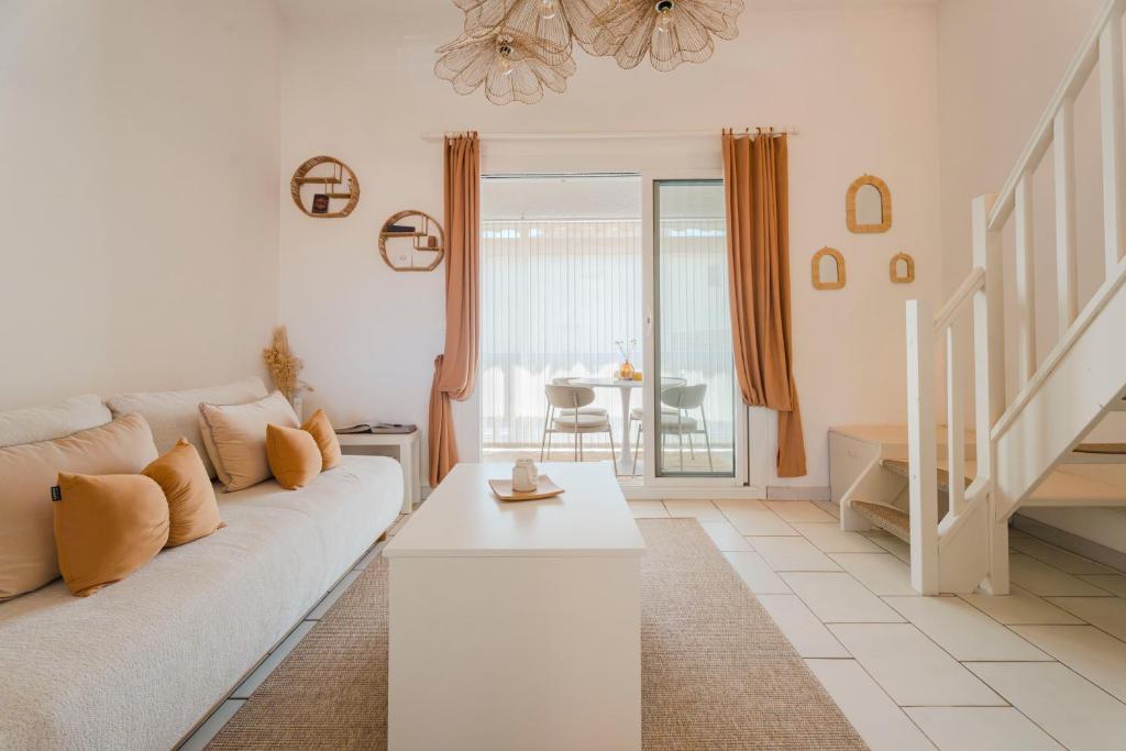 Appartement T2 - 6 couchages - 50m du port Miramar - 3