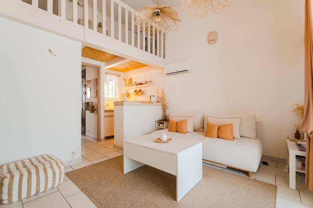 Appartement T2 - 6 couchages - 50m du port Miramar - 4
