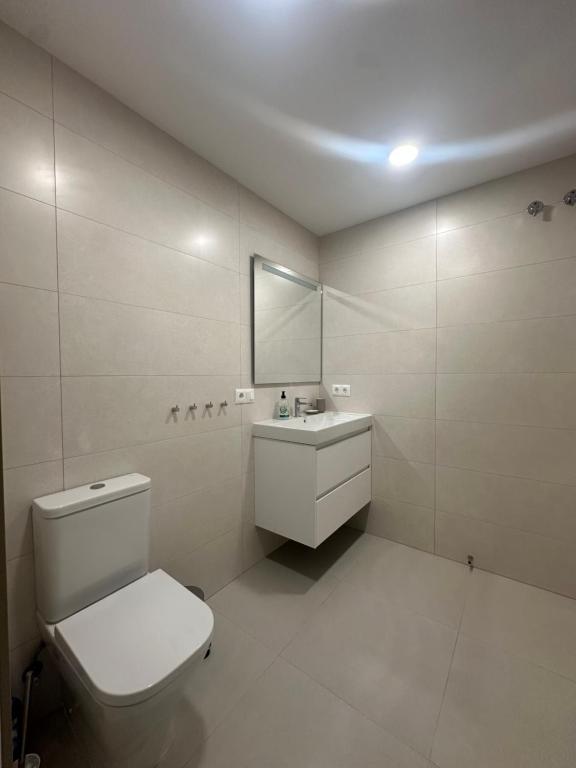 FUENTES A1 1E MENYBER - Apartment with Pool View - 5