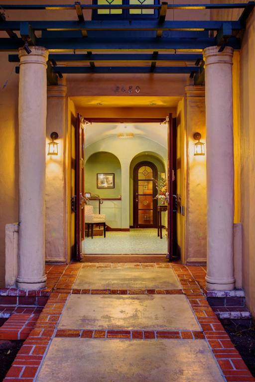 Bancroft Hotel photo