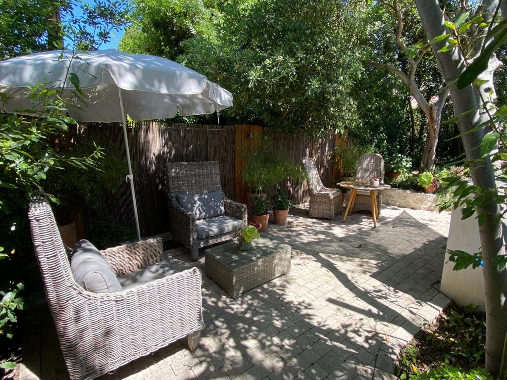 Jolie pavillon avec jardin privé - 4