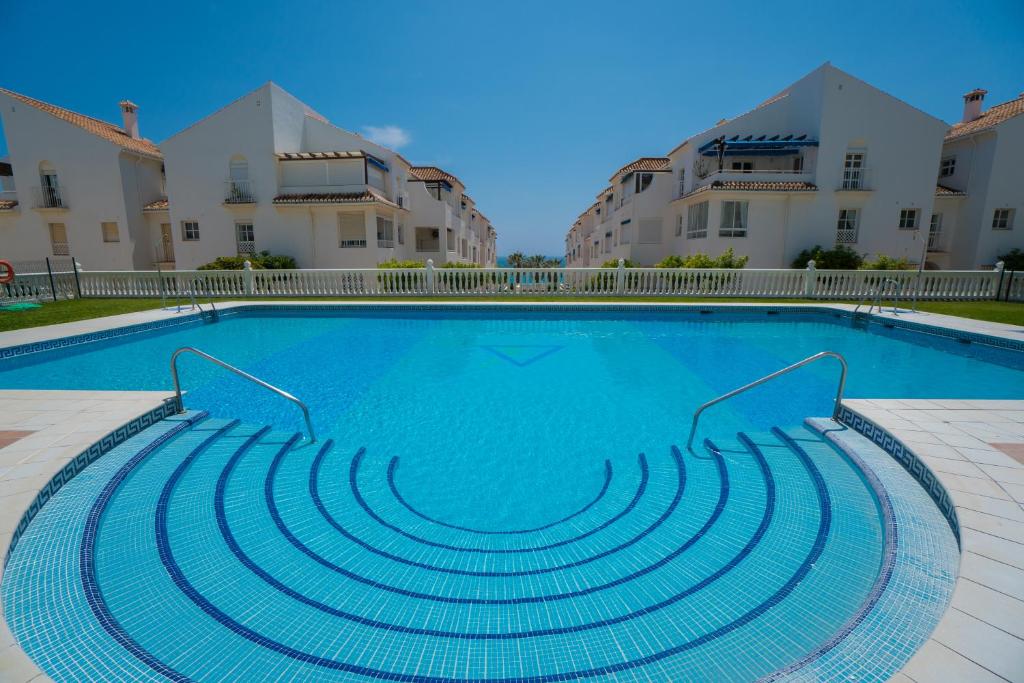 FUENTES A1 1E MENYBER - Apartment with Pool View - 1
