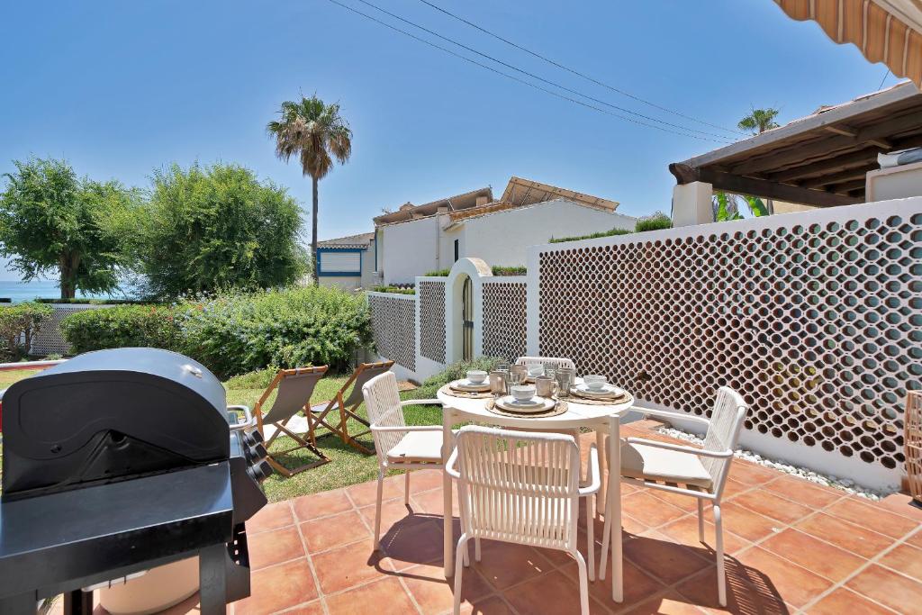 Adosado estilo Japandi piscina bbq frente al mar - Dona Lola 101 - 3