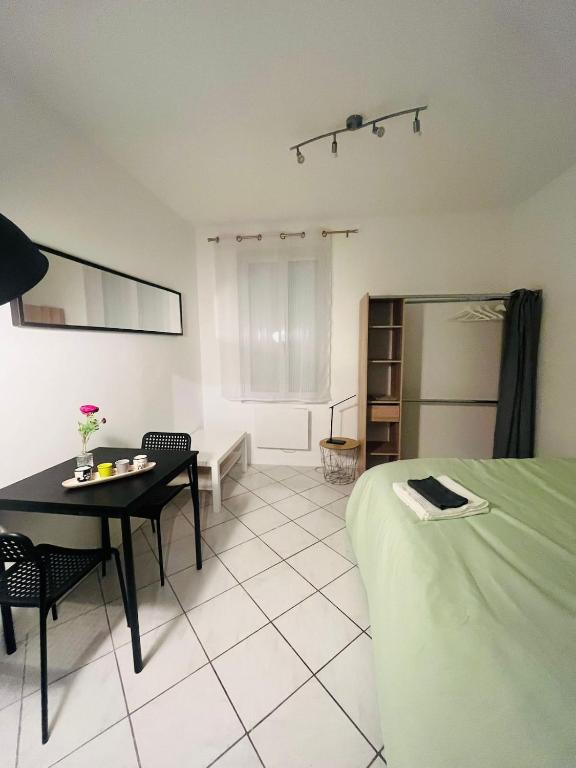 Modern Studio Near train Station and University du Havre - 3
