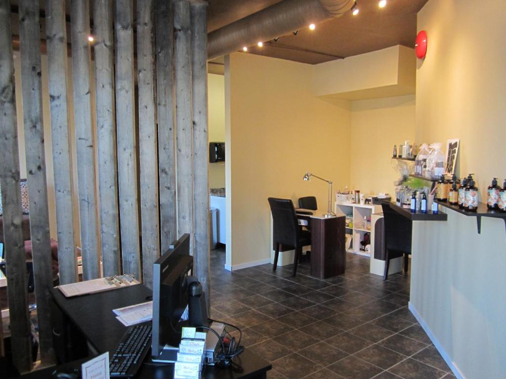 Super 8 By Wyndham West Kelowna Bc